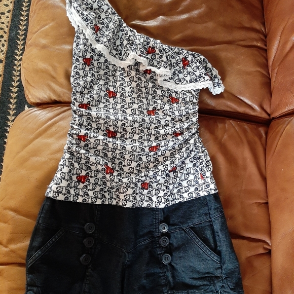 Romper - Picture 1 of 3